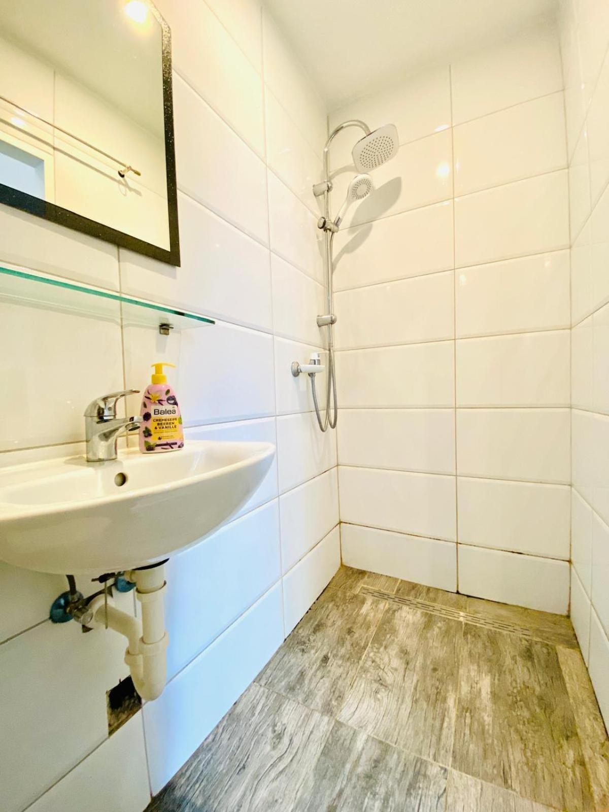 Cute 1Br Apt - 10 Mins Walk From Downtown Wien Eksteriør bilde
